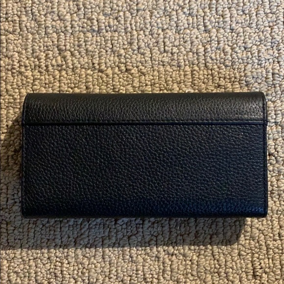 ✨NWT✨ Michael Kors Leather Carryall Wallet - Picture 3 of 6